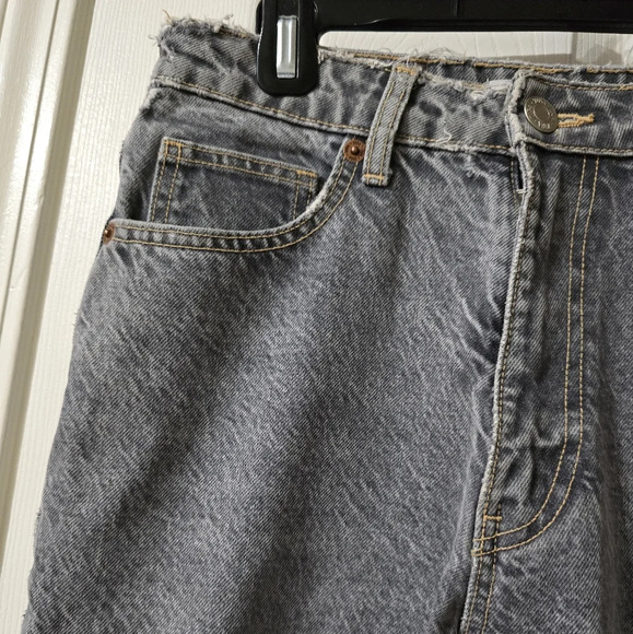 ZARA Gray Stonewash High Rise Straight Leg Jeans, Relaxed Fit, Ankle Length, EUC - Picture 4 of 14